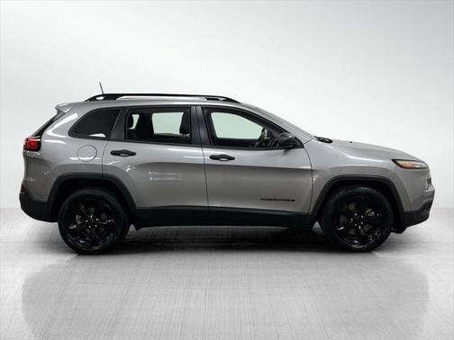 2017 Jeep Cherokee Altitude