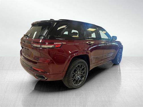 2025 Jeep Grand Cherokee Summit