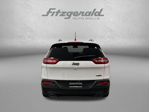 Bright White Clearcoat 2017 Jeep Cherokee Latitude