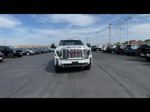 2024 GMC Sierra 2500 Denali