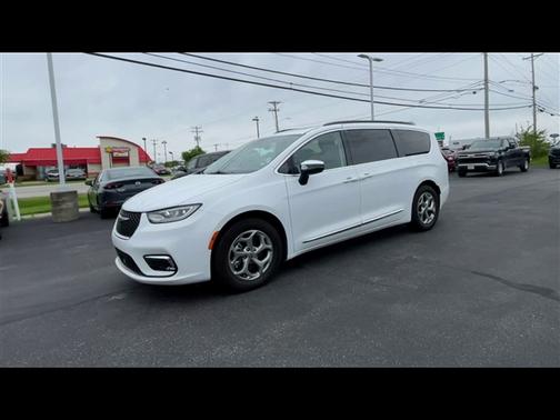 2023 Chrysler Pacifica Limited