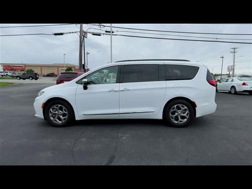 2023 Chrysler Pacifica Limited