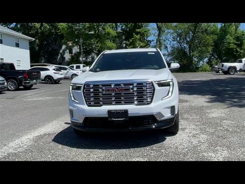 2025 GMC Acadia Denali