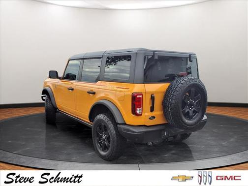 CYBER ORANGE MET TRI-COAT 2022 Ford Bronco Black Diamond