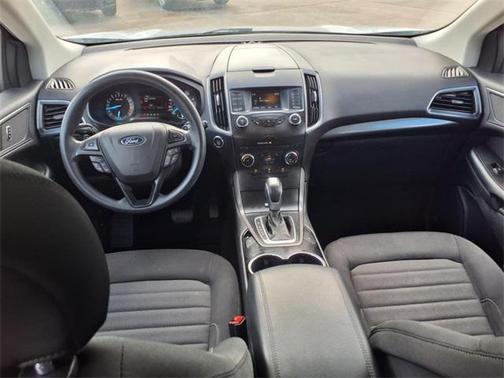 2018 Ford Edge SE