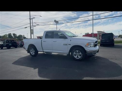 2017 RAM 1500 SLT