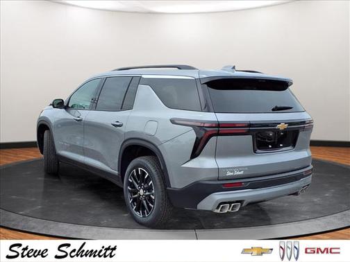Sterling Gray Metallic 2026 Chevrolet Traverse LT