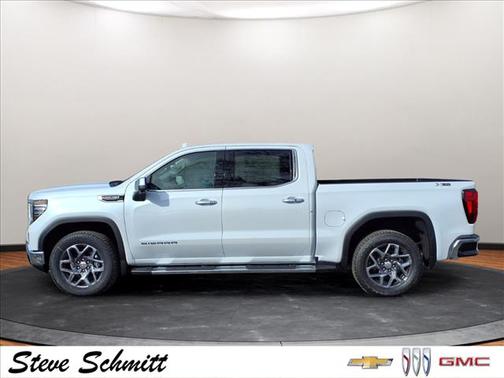 Glacier White Tricoat 2026 GMC Sierra 1500 SLT