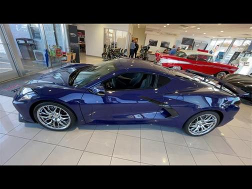 2025 Chevrolet Corvette Stingray w/2LT