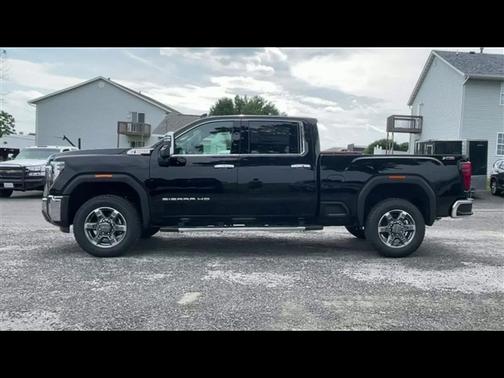 2025 GMC Sierra 2500 SLT