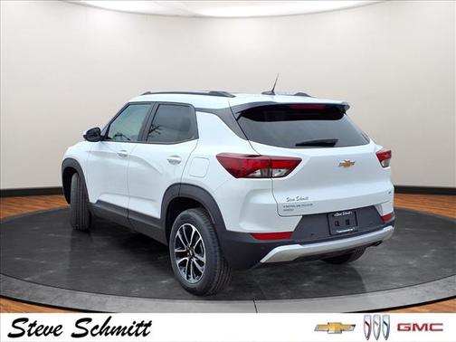 Summit White 2026 Chevrolet Trailblazer LT