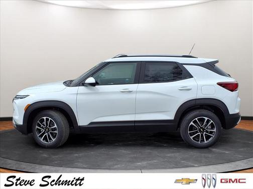 Summit White 2026 Chevrolet Trailblazer LT