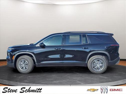 Mosaic Black Metallic 2026 Chevrolet Traverse LT
