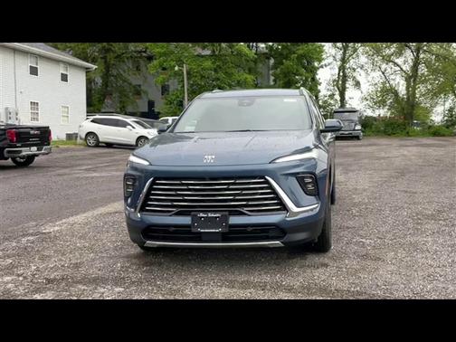 2025 Buick Enclave Preferred FWD
