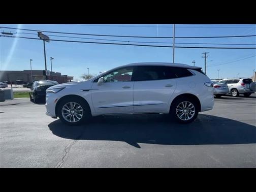2022 Buick Enclave FWD Avenir
