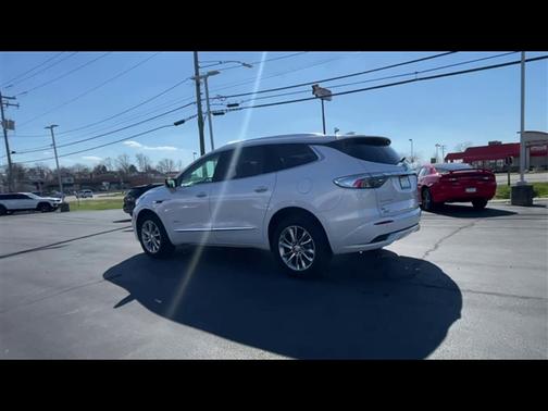 2022 Buick Enclave FWD Avenir