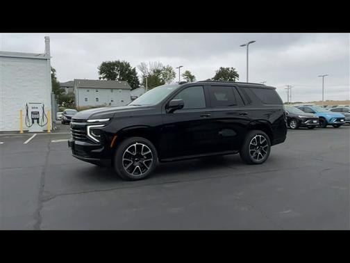 2025 Chevrolet Tahoe 4WD RST