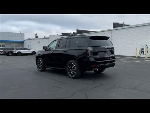 2025 Chevrolet Tahoe 4WD RST