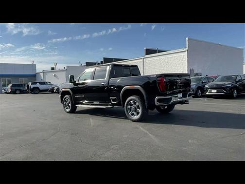 2026 GMC Sierra 2500 SLT