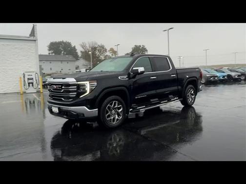 2022 GMC Sierra 1500 SLT