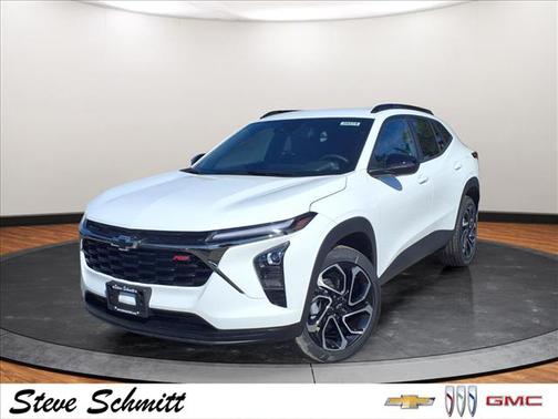 Summit White 2026 Chevrolet Trax FWD 2RS