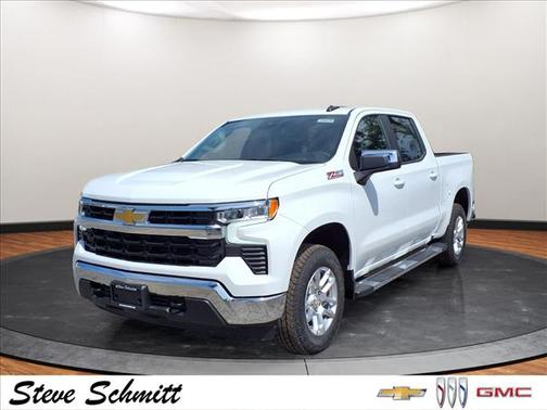 Summit White 2026 Chevrolet Silverado 1500 LT