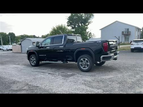 2025 GMC Sierra 2500 SLT