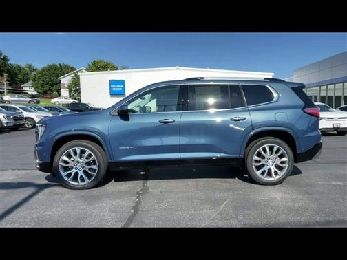2025 GMC Acadia Denali