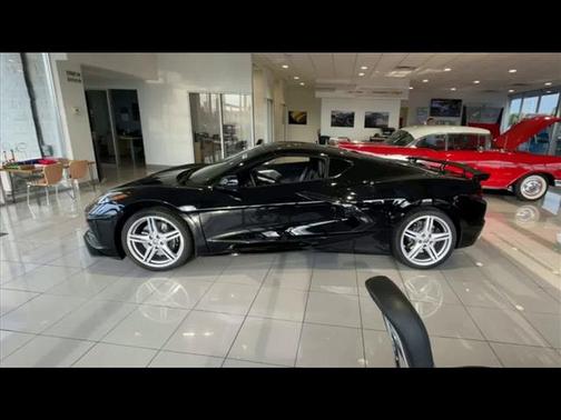 2026 Chevrolet Corvette Stingray w/2LT