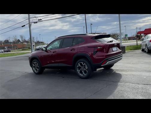 2025 Chevrolet Trax LT