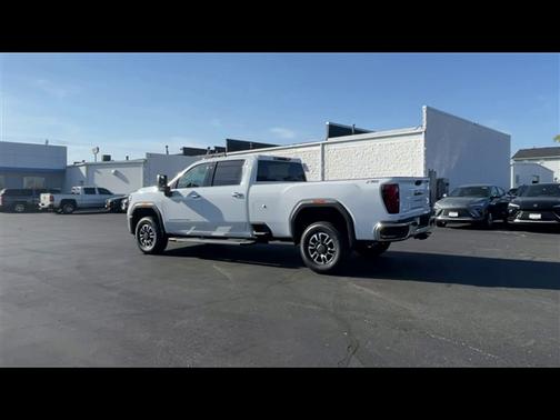 2026 GMC Sierra 2500 SLT