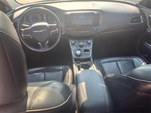 2015 Chrysler 200 C