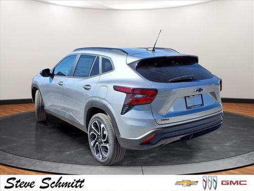 Sterling Gray Metallic 2026 Chevrolet Trax FWD 2RS