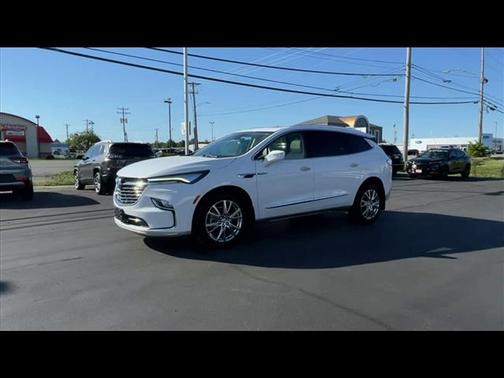 2023 Buick Enclave Essence AWD
