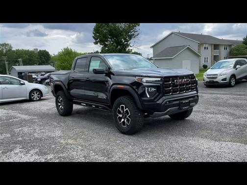 2025 GMC Canyon Base