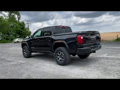 2025 GMC Canyon Base