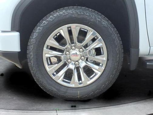 Glacier White Tricoat 2026 GMC Sierra 1500 Denali