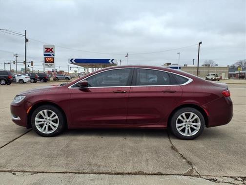 2017 Chrysler 200 Limited