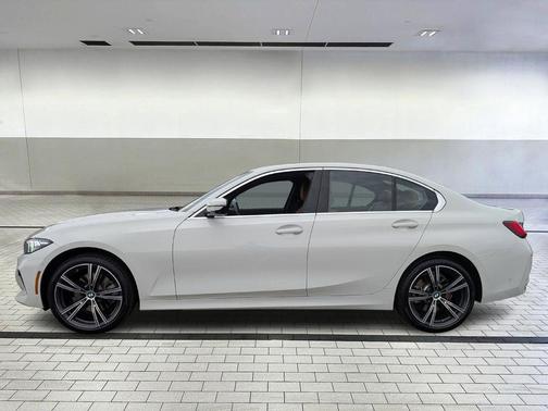 2024 BMW 330 i xDrive