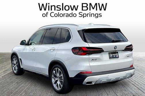 Mineral White Metallic 2026 BMW X5 PHEV xDrive50e