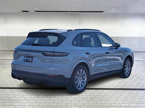 2022 Porsche Cayenne Platinum Edition