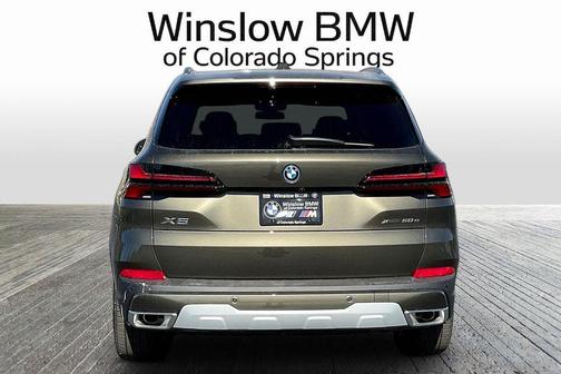 Manhattan Green Metallic 2026 BMW X5 PHEV xDrive50e
