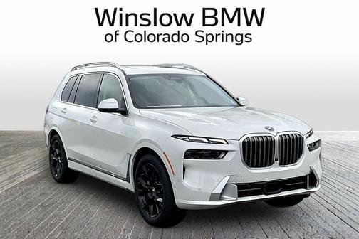 Mineral White Metallic 2026 BMW X7 xDrive40i