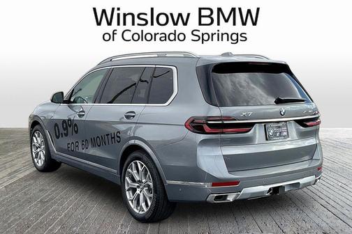 Gray Metallic 2026 BMW X7 xDrive40i