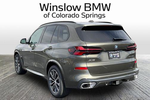 Manhattan Green Metallic 2026 BMW X5 PHEV xDrive50e