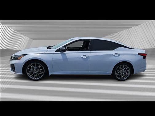2024 Nissan Altima SR VC-Turbo FWD