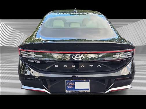 2025 Hyundai SONATA Hybrid SE