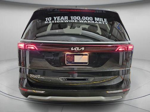 2024 Kia Carnival LX