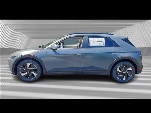 2025 Hyundai IONIQ 5 SEL