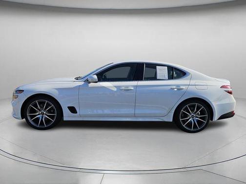 2023 Genesis G70 2.0T RWD